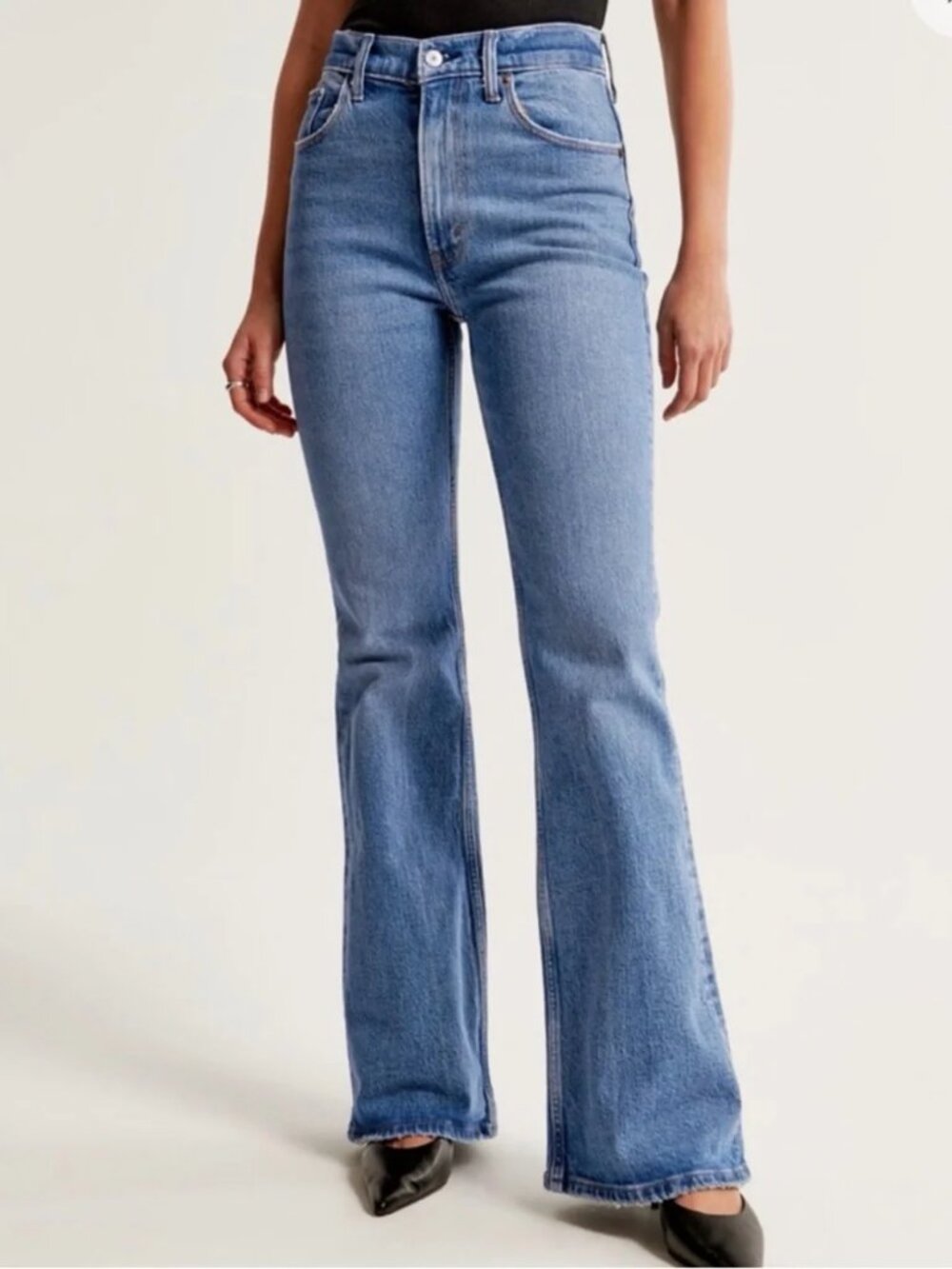 Abercrombie & Fitch The Flare Ultra High Rise Jeans Women's 28 / 6